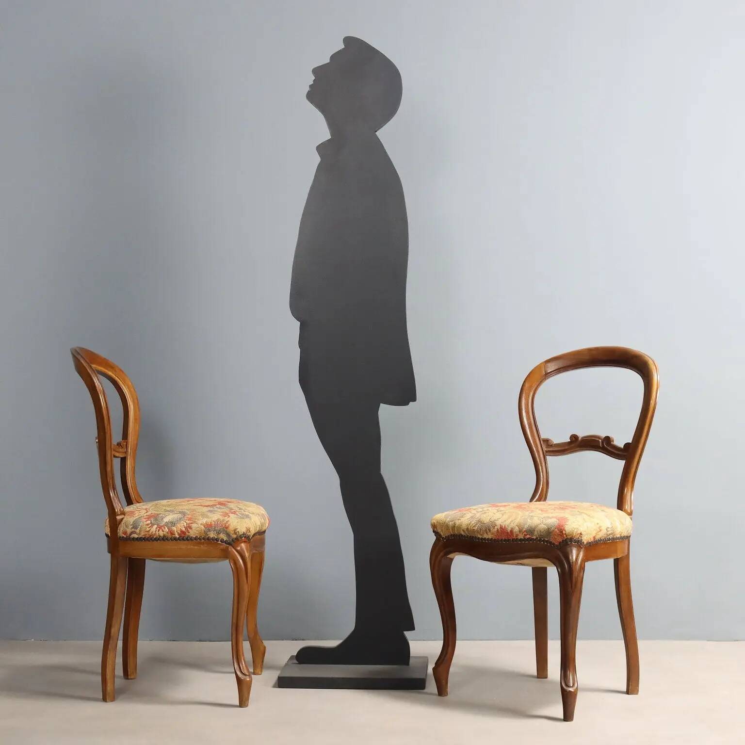 Pair of antique Louis-Philippe chairs in walnut and fabric, Italy, 19th century.