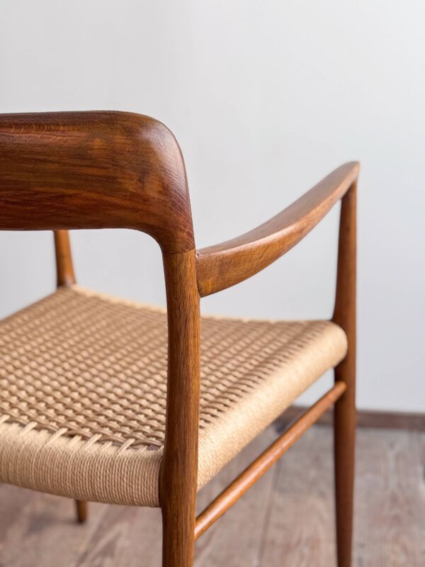 Paire de fauteuils modèle 56 par Niels O. Møller, J.L. Moller, années 1950