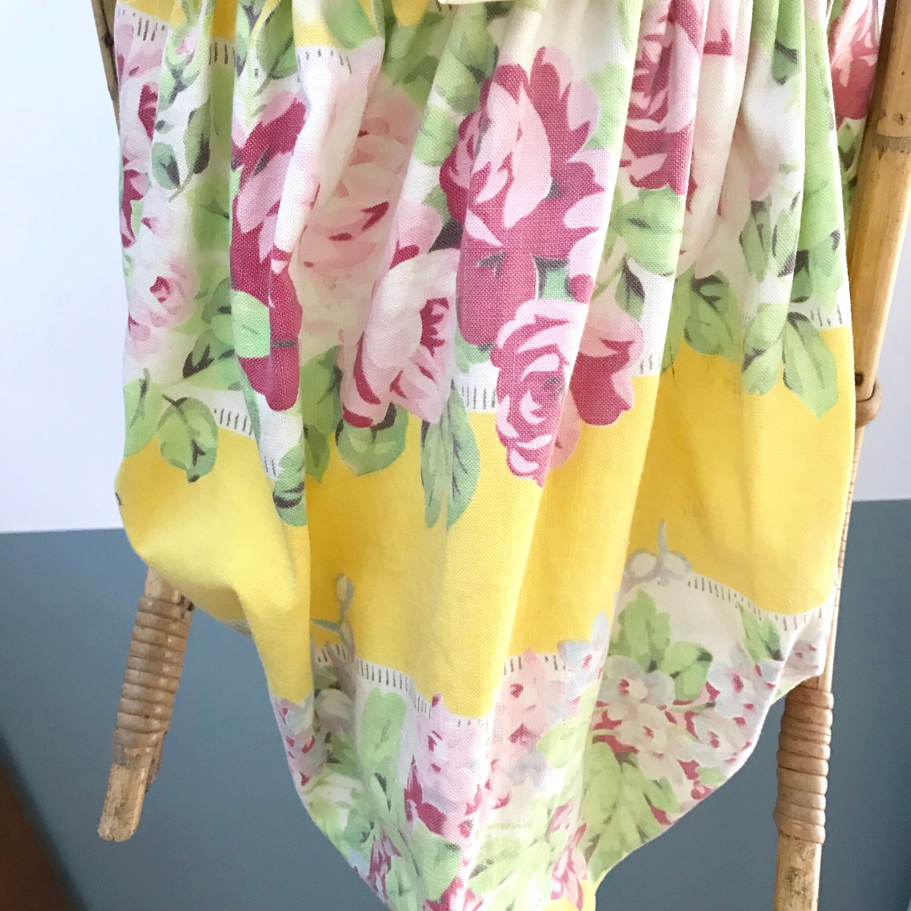 Worker in rattan and vintage fabric