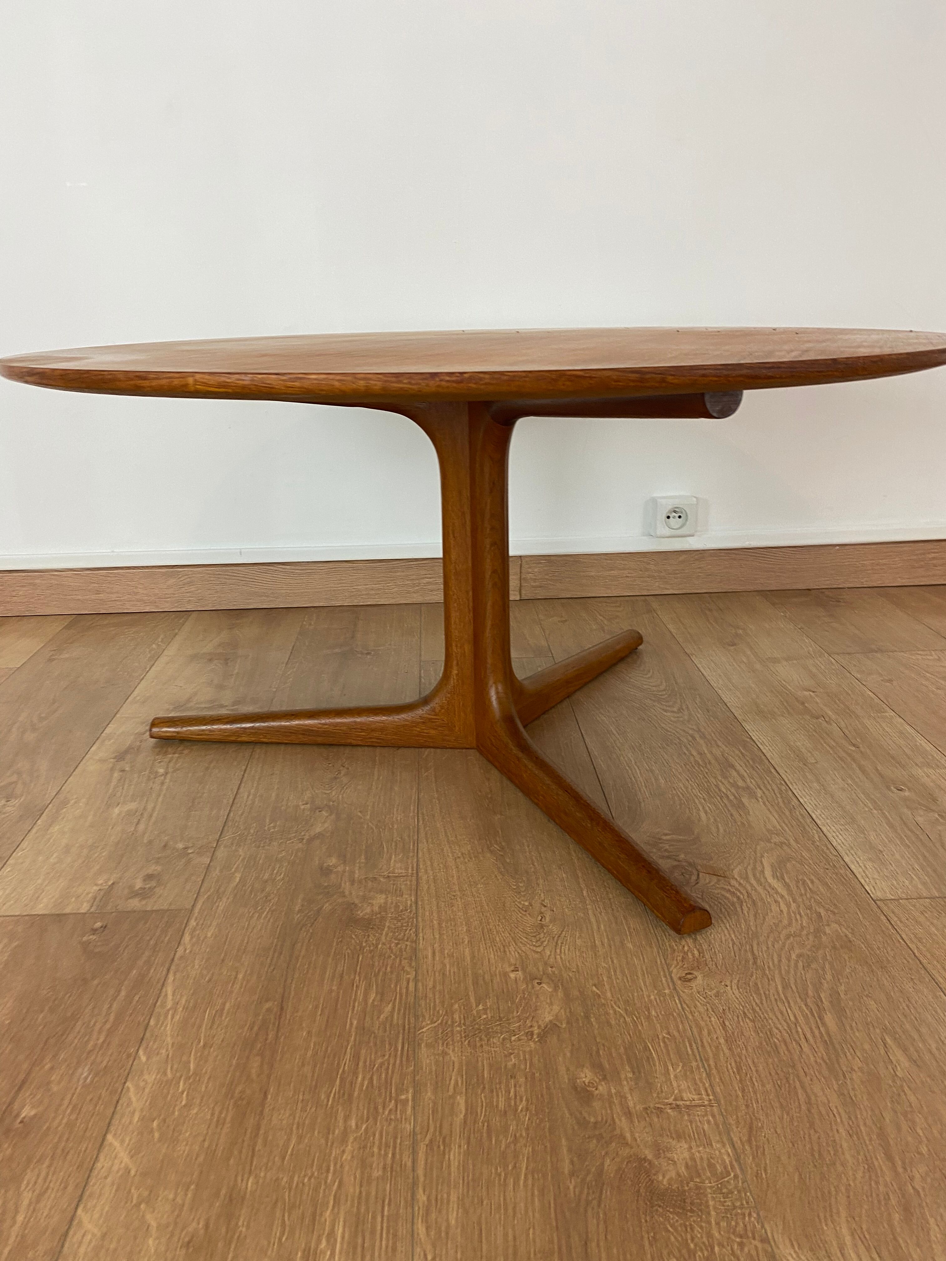 Scandinavian coffee table vintage round tripod