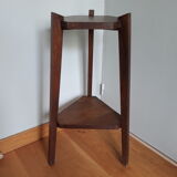 Tripod harness plant holder