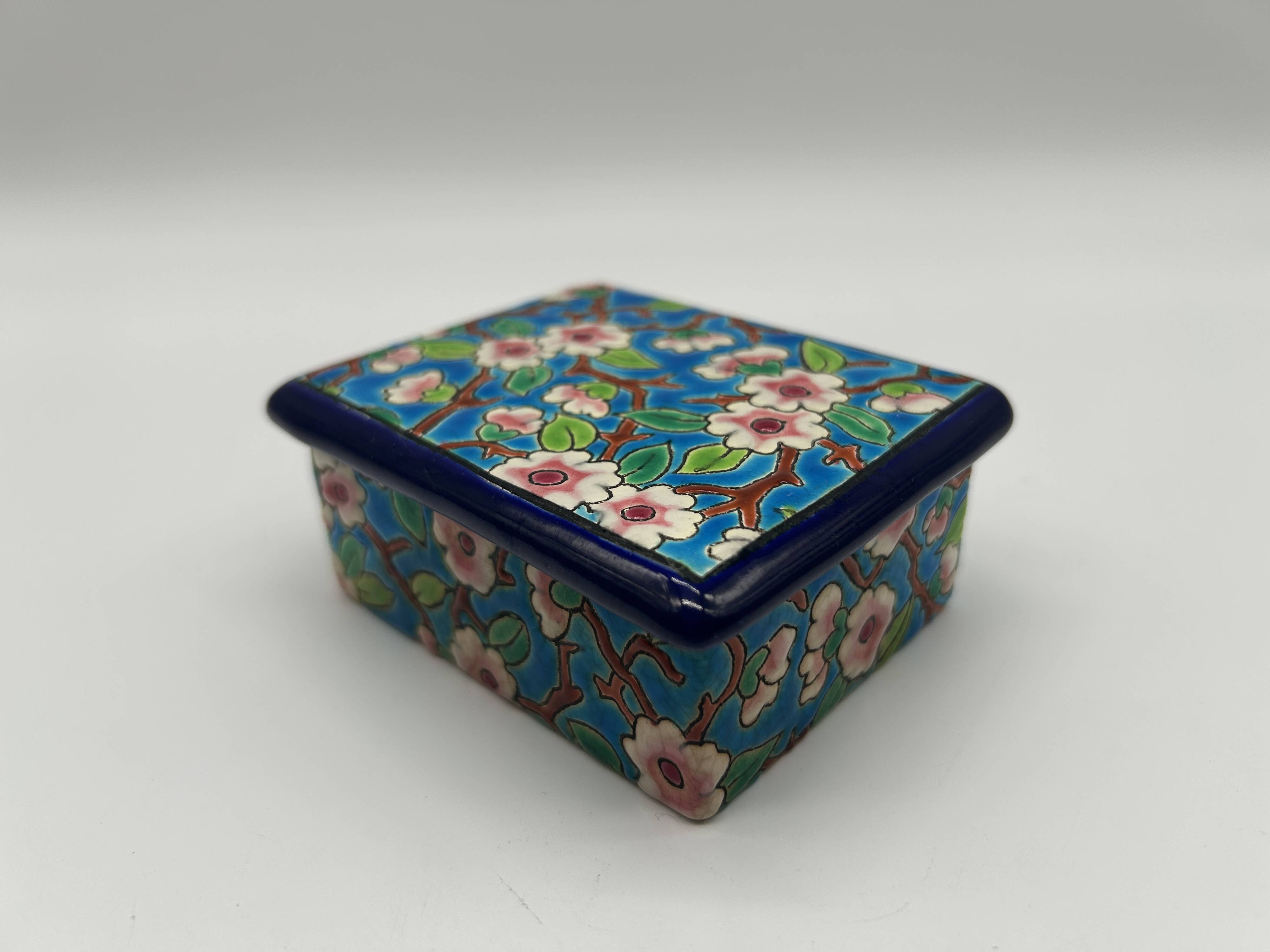 Bonbonnière in faience and Longwy enamels
