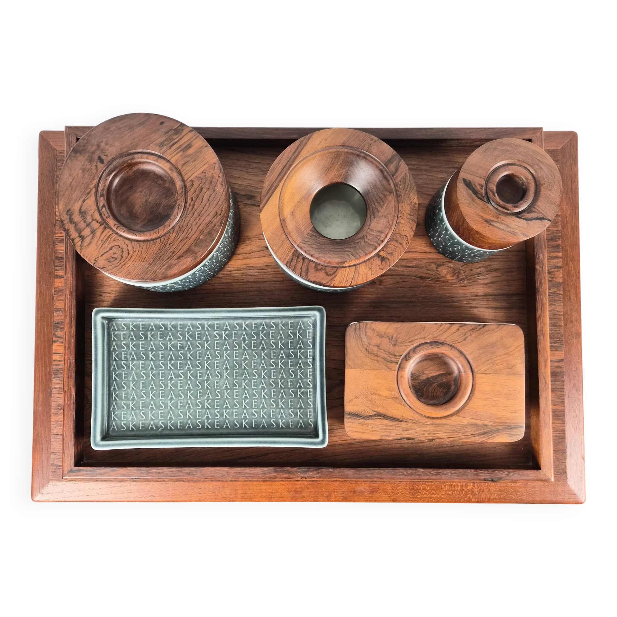 Ensemble de fumer en bois de rose et céramique émaillée bleue par Jens Quistgaard pour Kronjyden Nissen, Danemark, 1960.