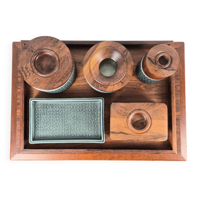 Ensemble de fumer en bois de rose et céramique émaillée bleue par Jens Quistgaard pour Kronjyden Nissen, Danemark, 1960.