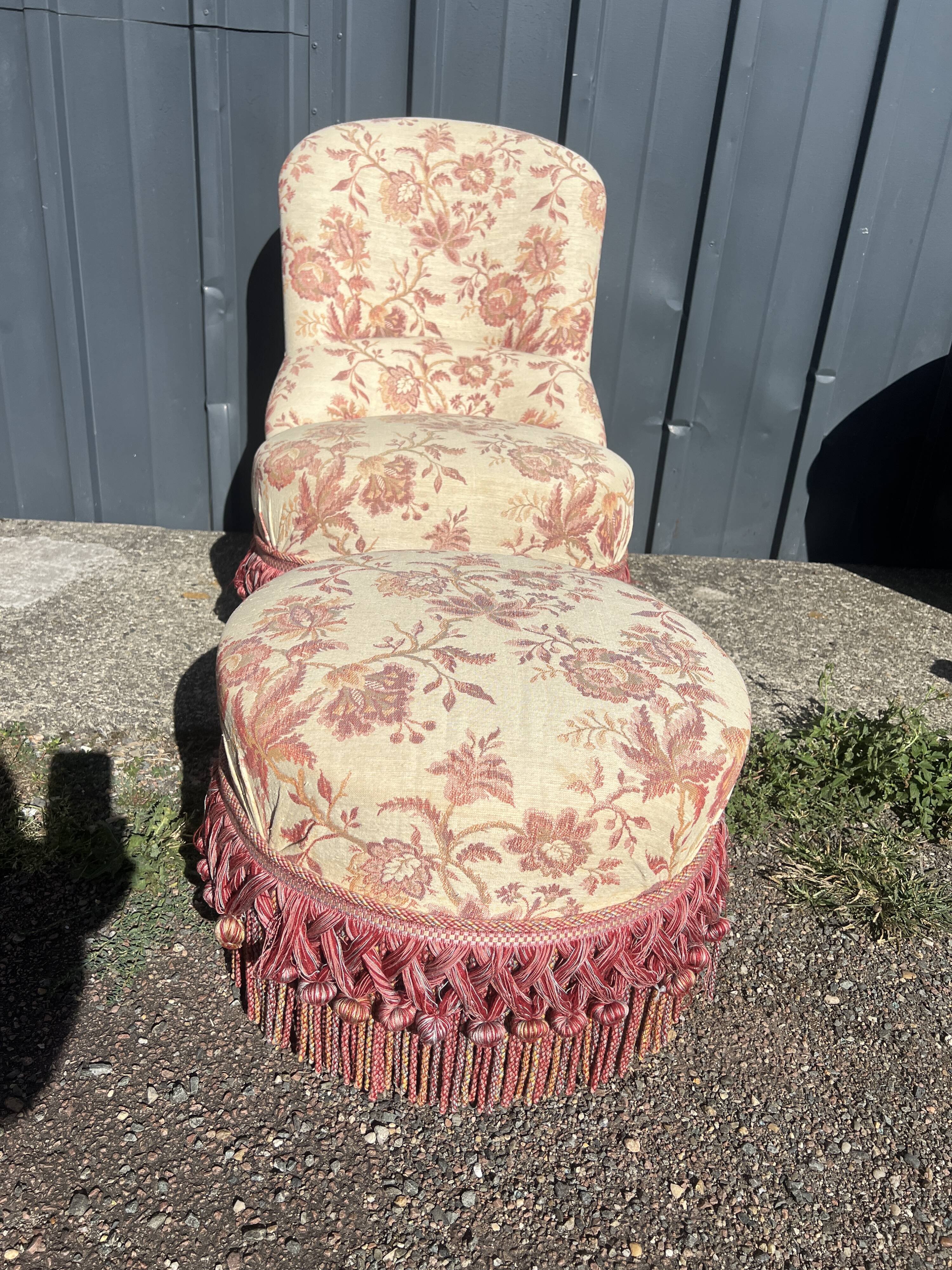 Armchair and pouf in Napoleon III style, Jean Roche