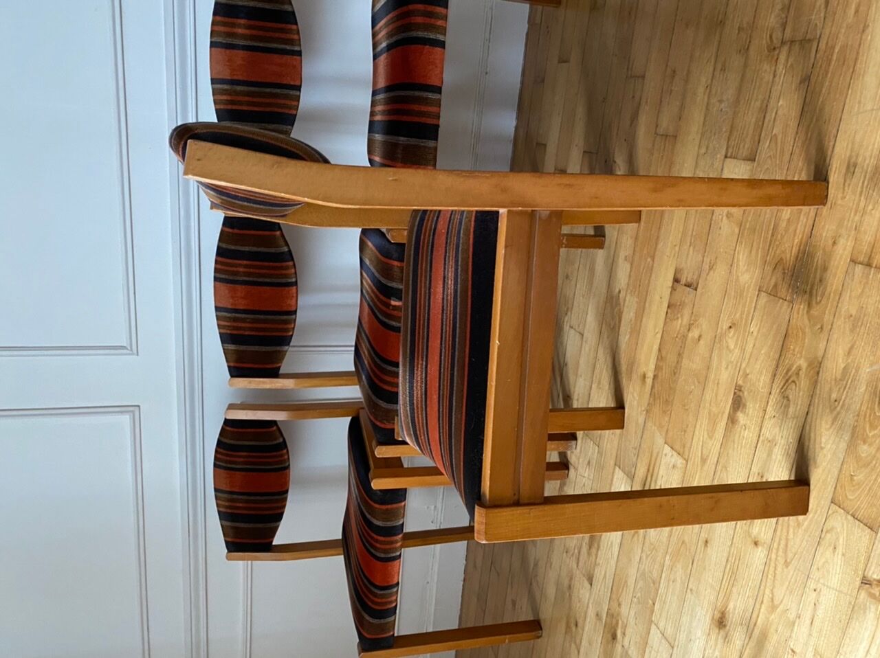 Set of 4 vintage chairs fabric and wood