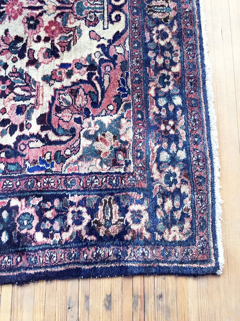 Tapis persan 221 x 162 cm