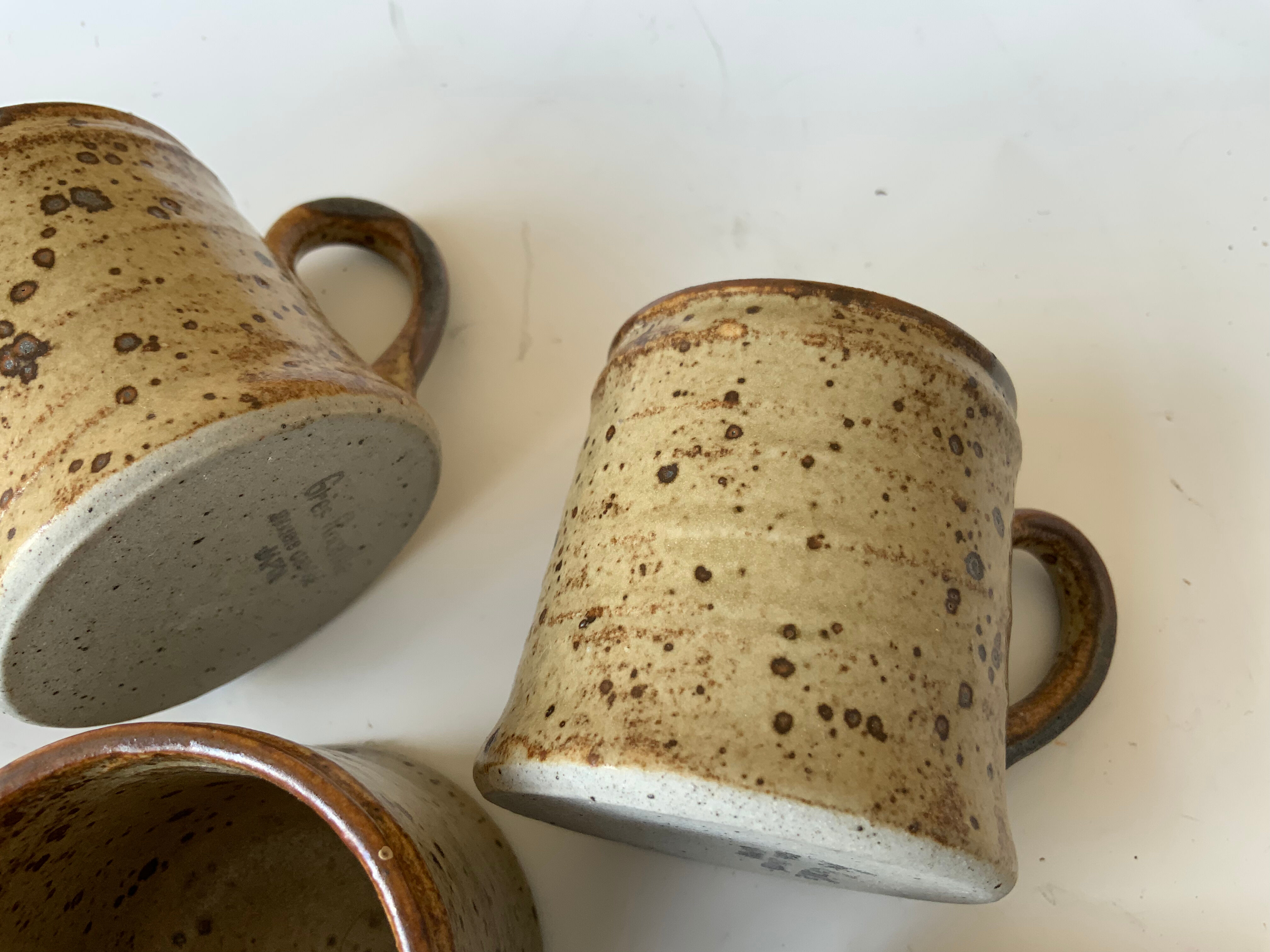 6 vintage coffee cups