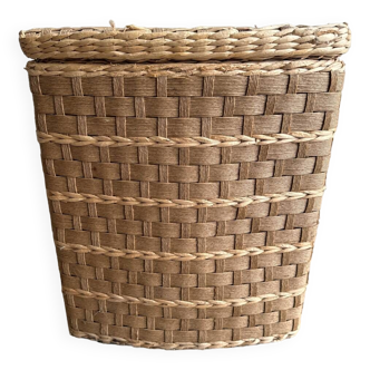 Raffia basket