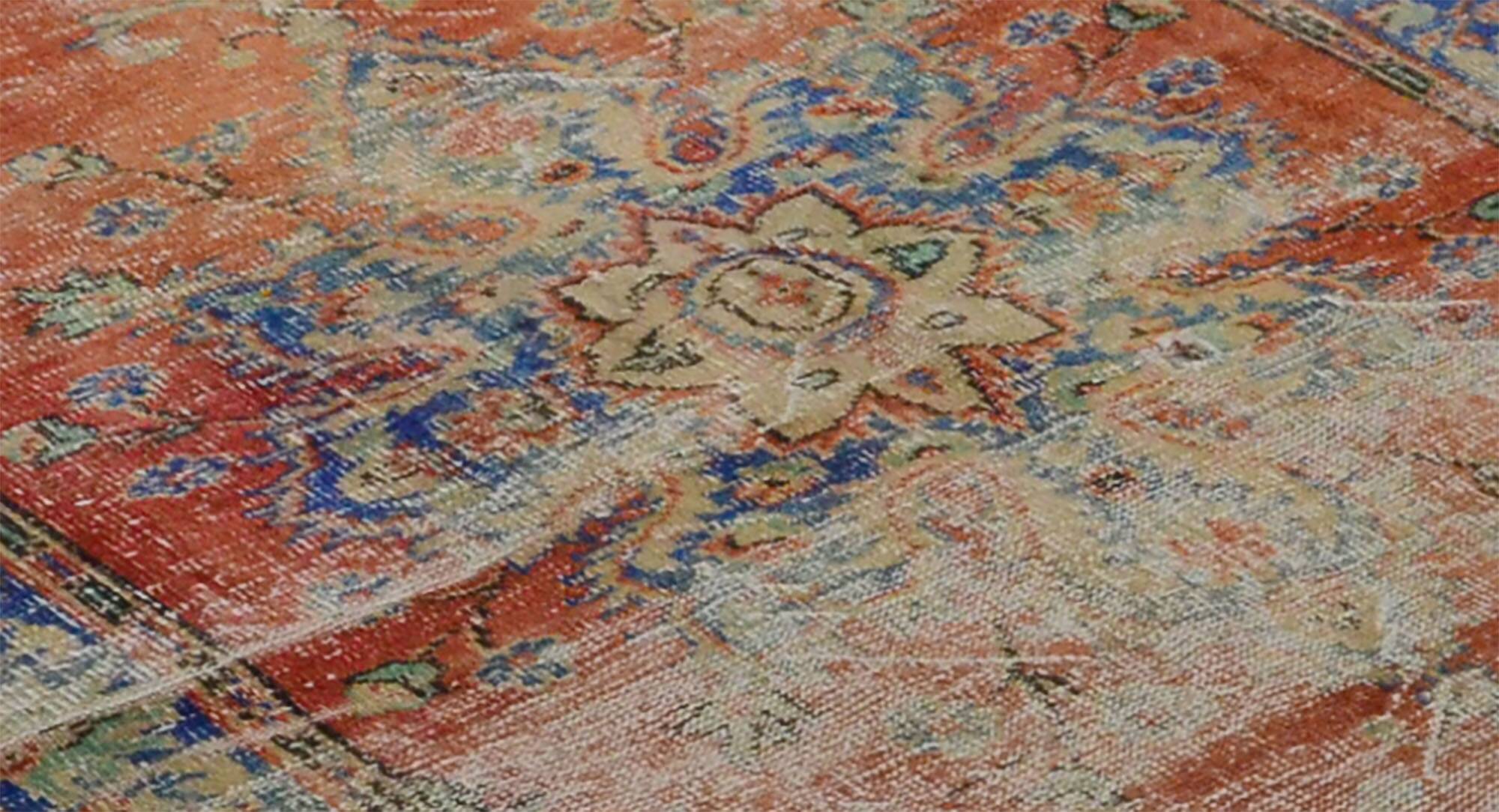 One-of-a-kind turkish handwoven vintage rug - rustic vintage charm 283x 156 cm