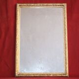 Miroir en stuc doré de style 67 x 52 cm
