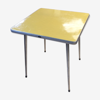 Formica table