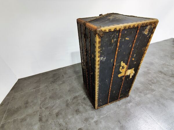 Ancienne malle de bateau à vapeur par l'innovation, années 1930