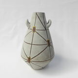 German vase with handles