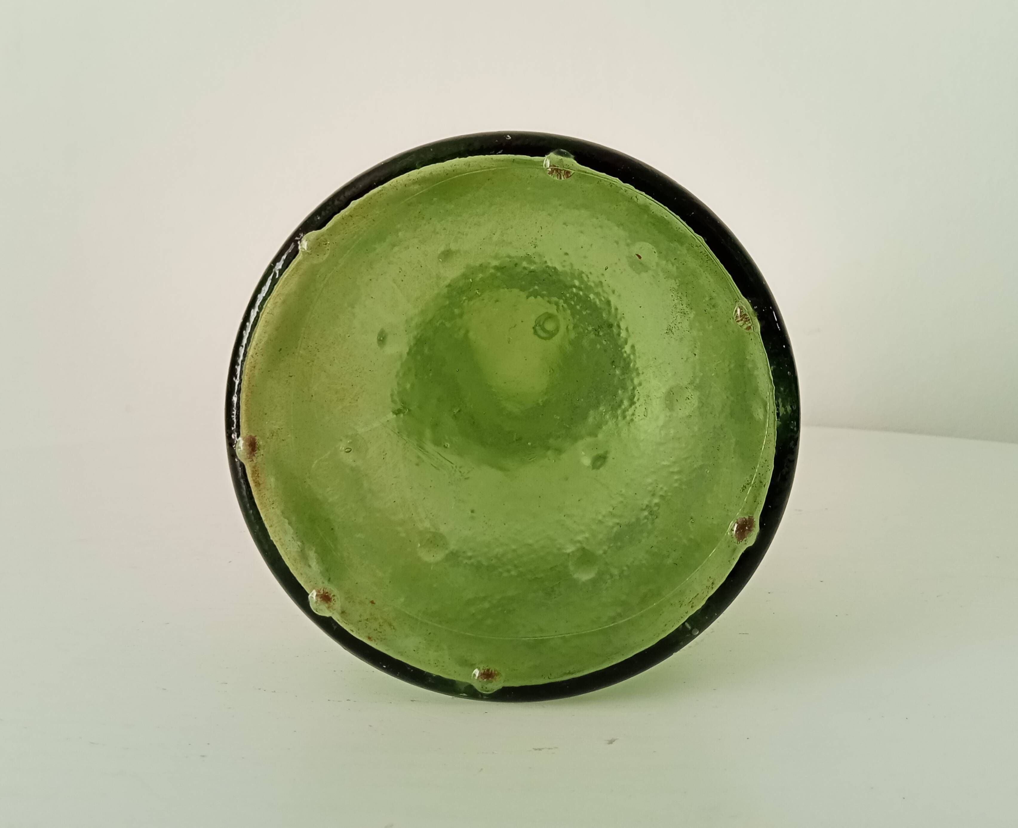Vintage 60s carafe in bubbled molded glass
