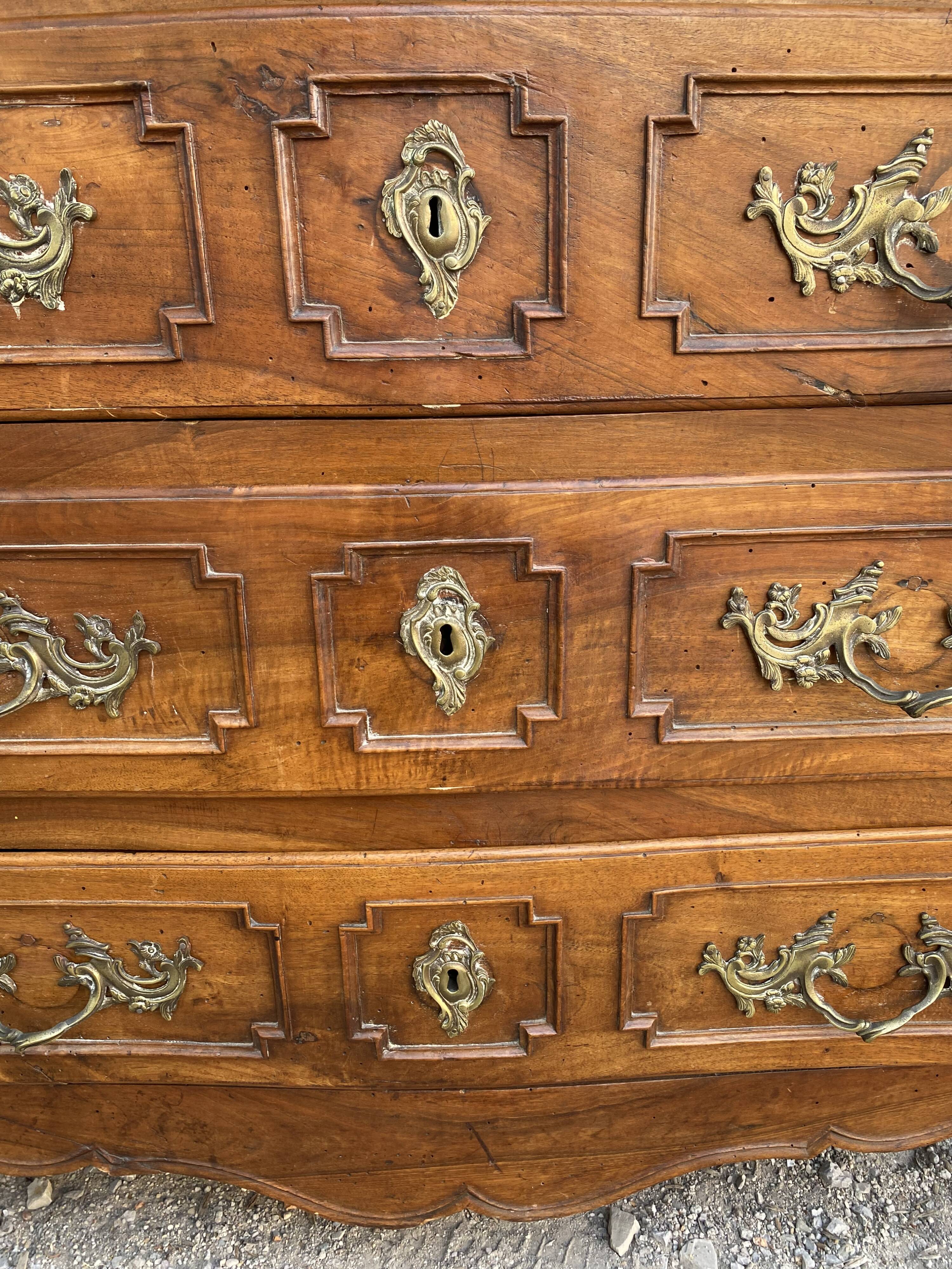 Commode Louis XV walnut 18th