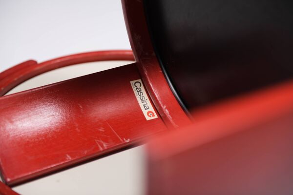 Superbes tables gigognes 780 en rouge rare par Gianfranco Frattini pour Cassina Italie