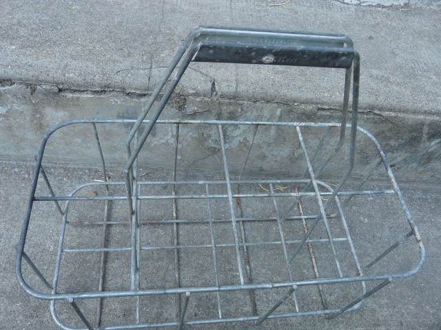 Metal bottle holder 8 lockers 60s