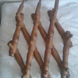 Accordion coat rack many pateres