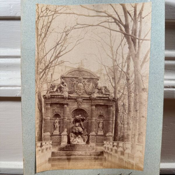 Photo albumine contrecollée sur carton Jardin du Luxembourg XIXe