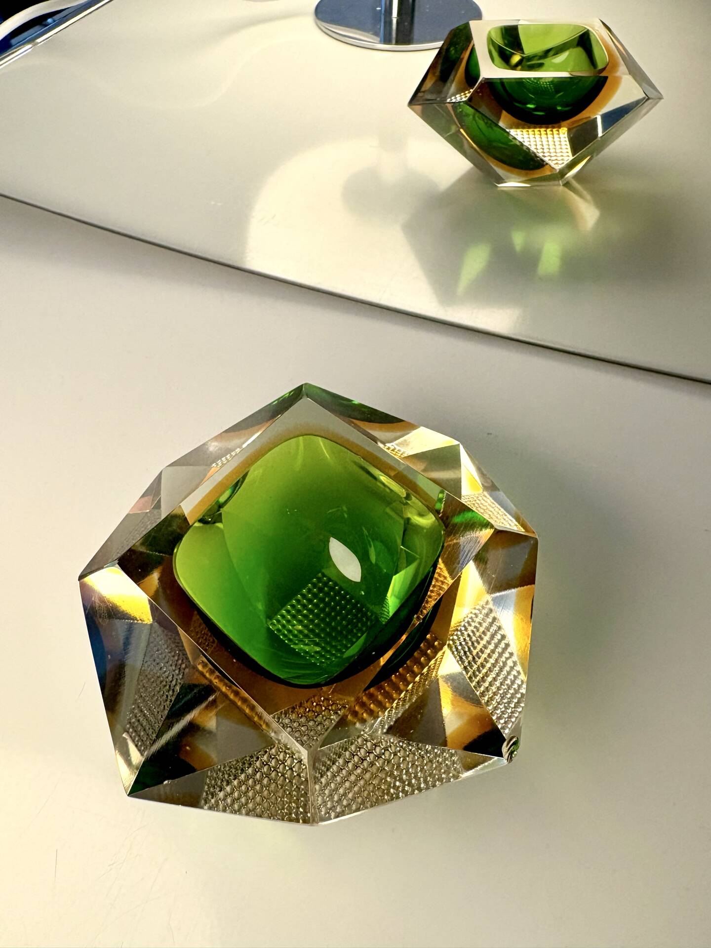 Cendrier Murano sommerso vert et ambre 1960