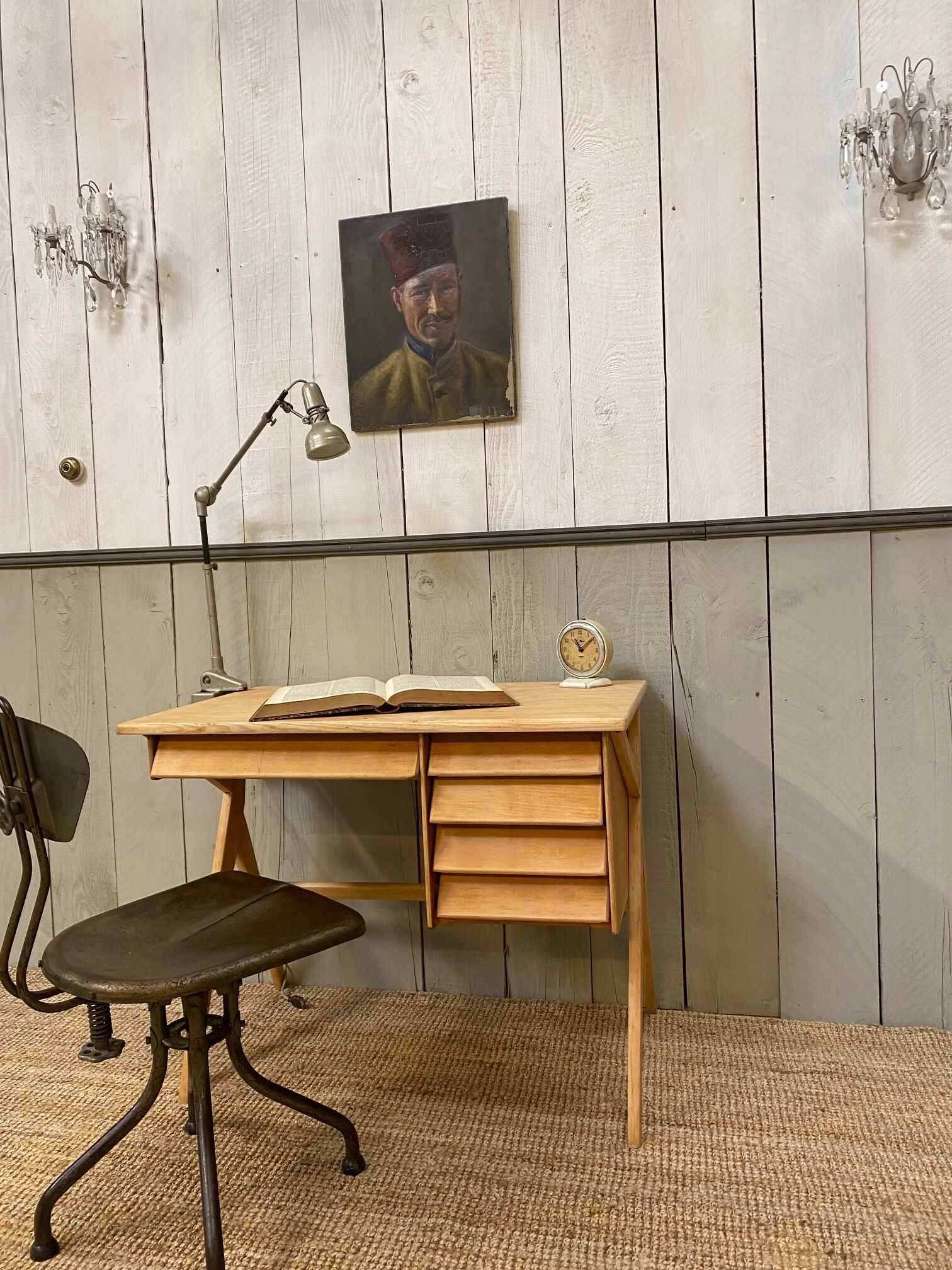 Desk of the 50s with 5 drawers