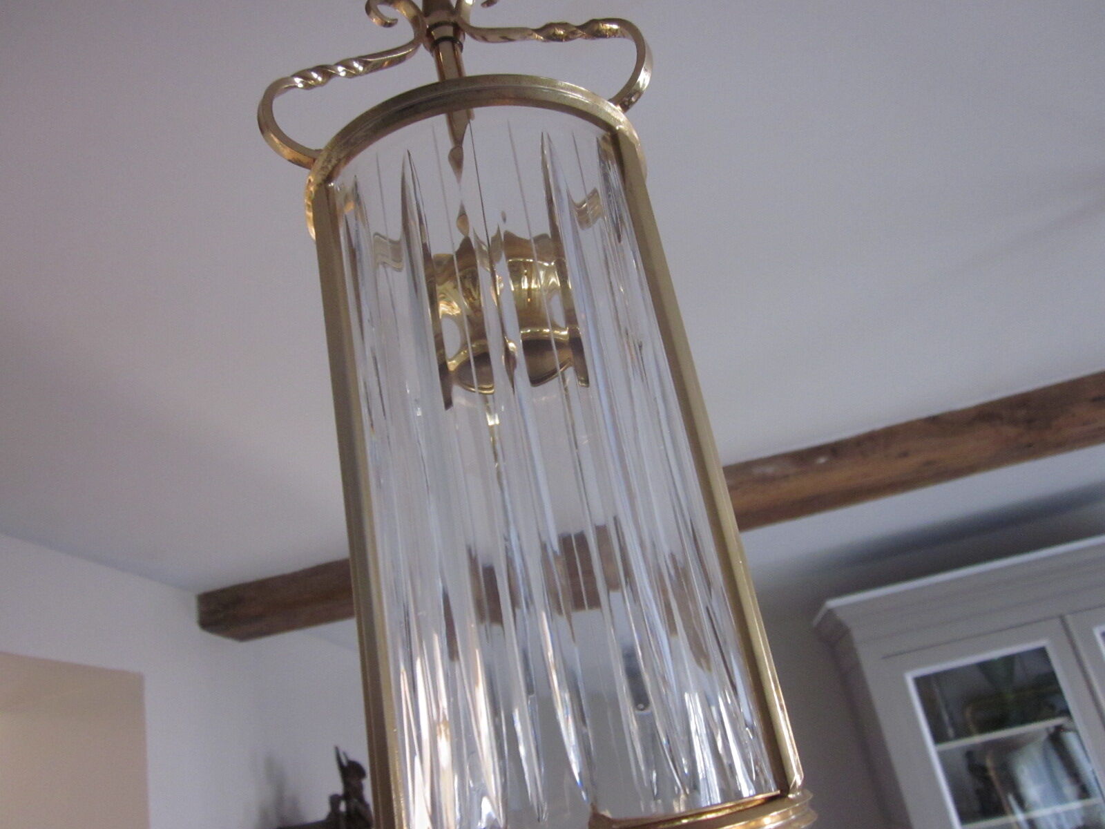 tailled crystal and brass hanging