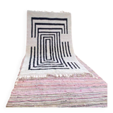 Berber rug in pure wool, size 150 x 250 cm