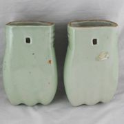 Paire de vases muraux céladon asiatiques, fin 19è siècle