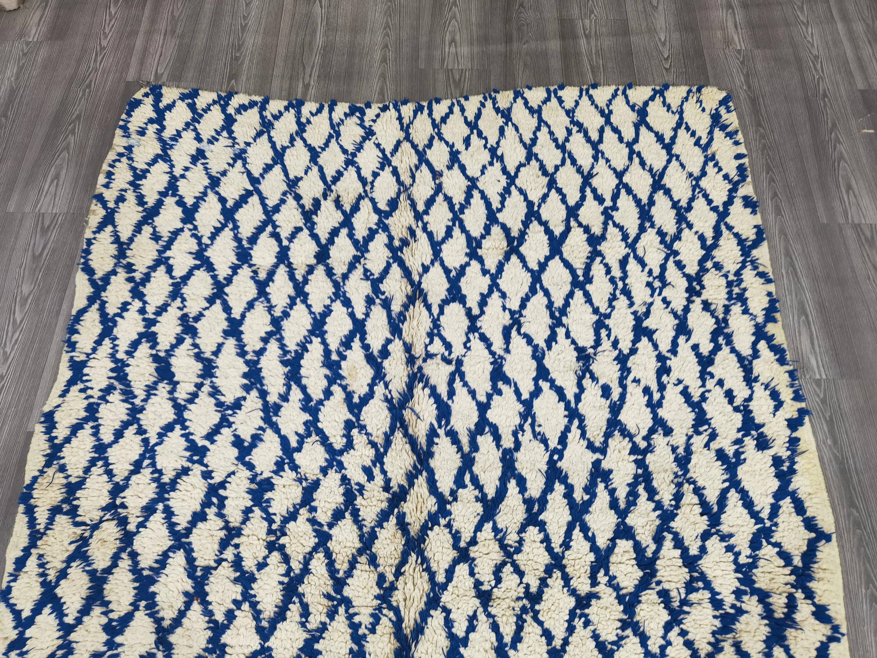 Large handmade Berber rug 2.5x1.5 m