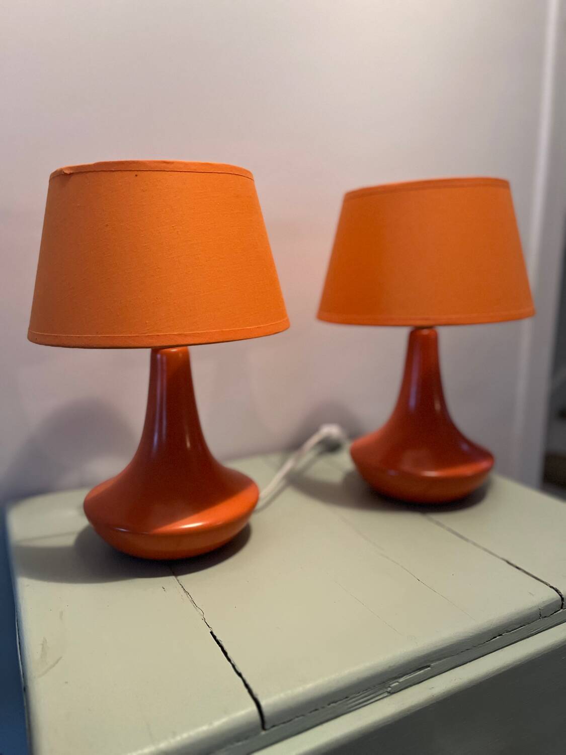 2 lampes de chevet orange, années 70