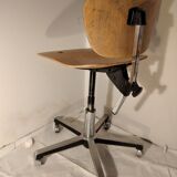 Chaise à roulettes