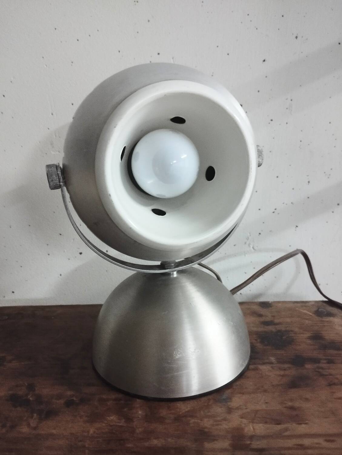 Vintage Eyes Ball Lamp