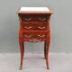 Table de nuit de style louis xv