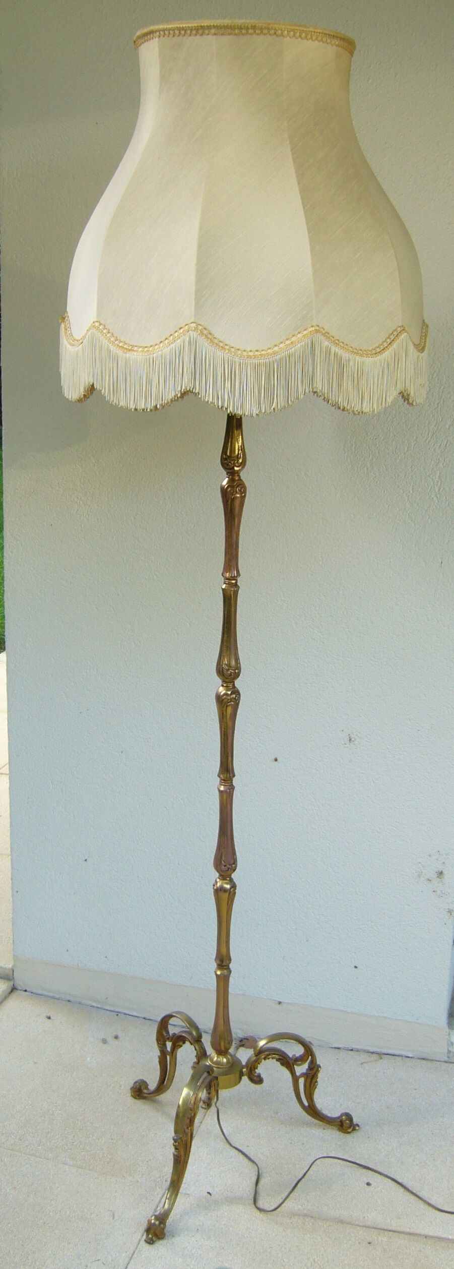 Bronze tripod floor lamp