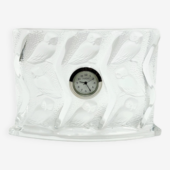 Lalique France - Crystal table clock, “Hulotte” model