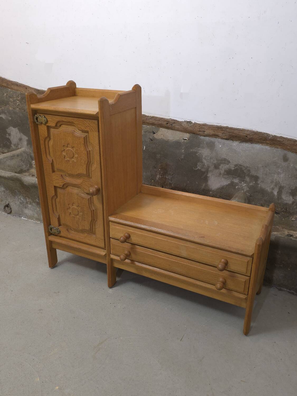 1960 Guillerme et Chambron oak sideboard