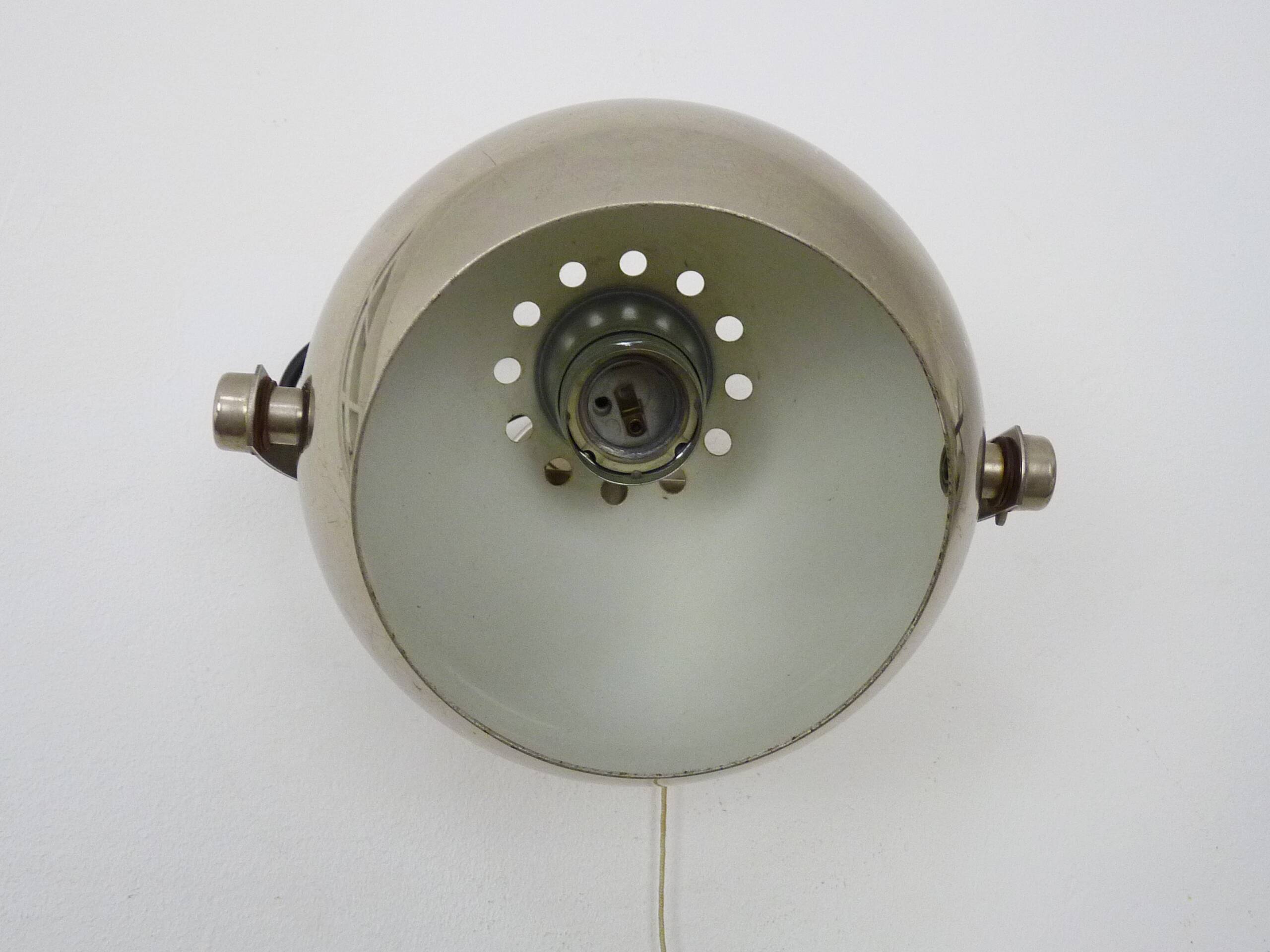 Pair of tilting eyeball chrome wall lights. Diameter 20cm - 7.87"