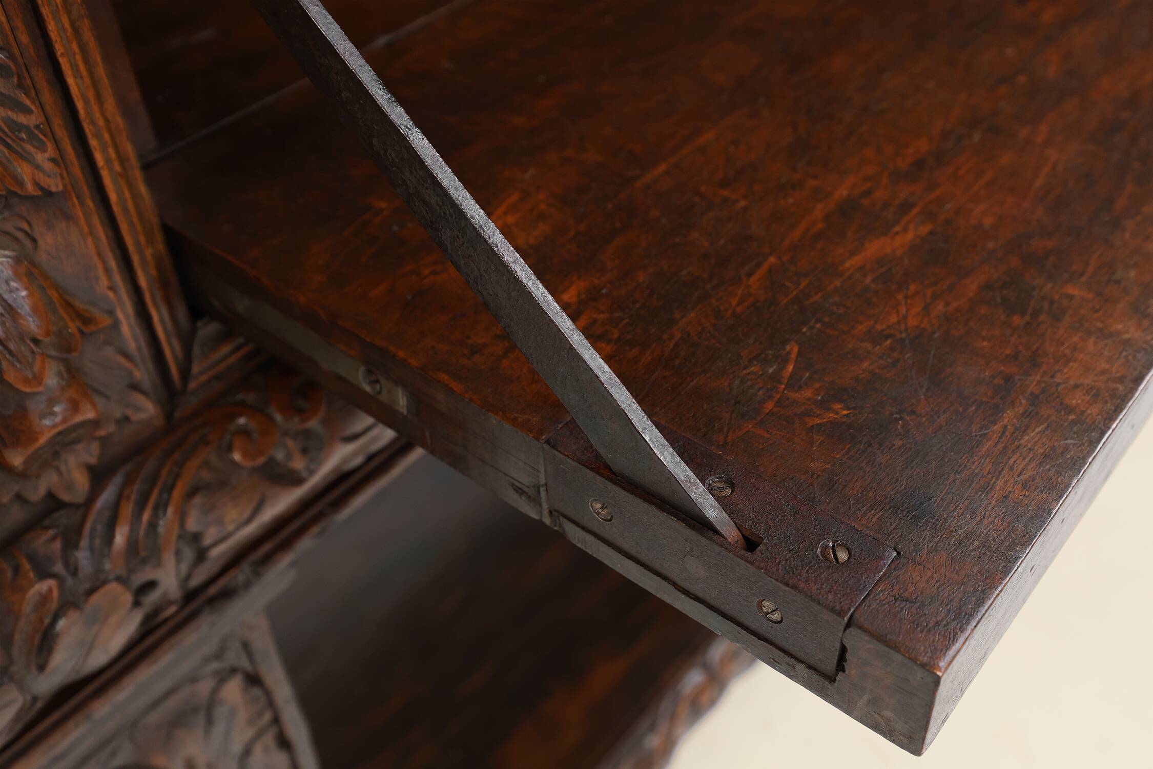 16th Century Italian Renaissance Cabinet in walnut with rich carvings