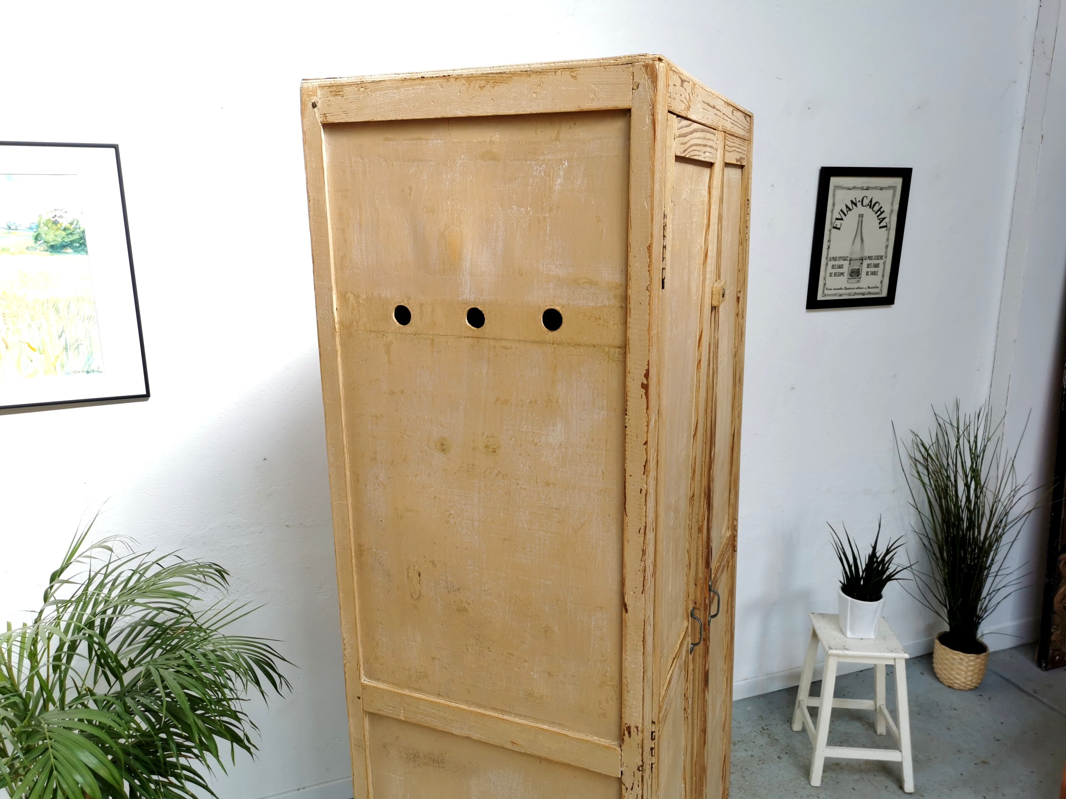 Armoire parisienne vintage