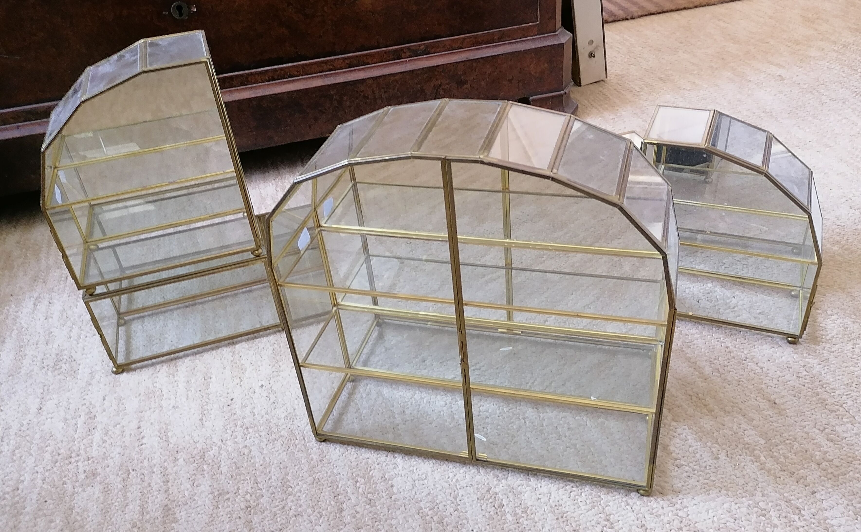 Vitrine laiton