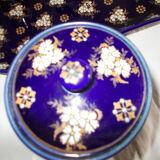 Set tray and its vases in earthenware