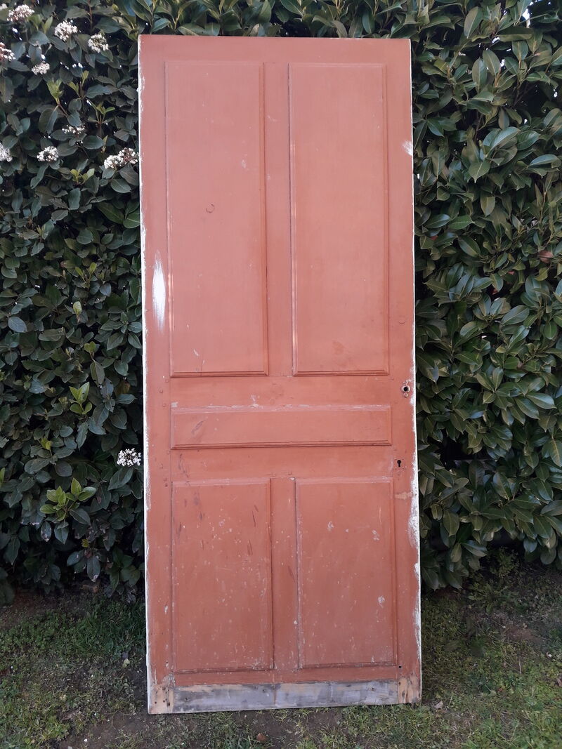 Door 231,5x94,5cm of communication formerly landing