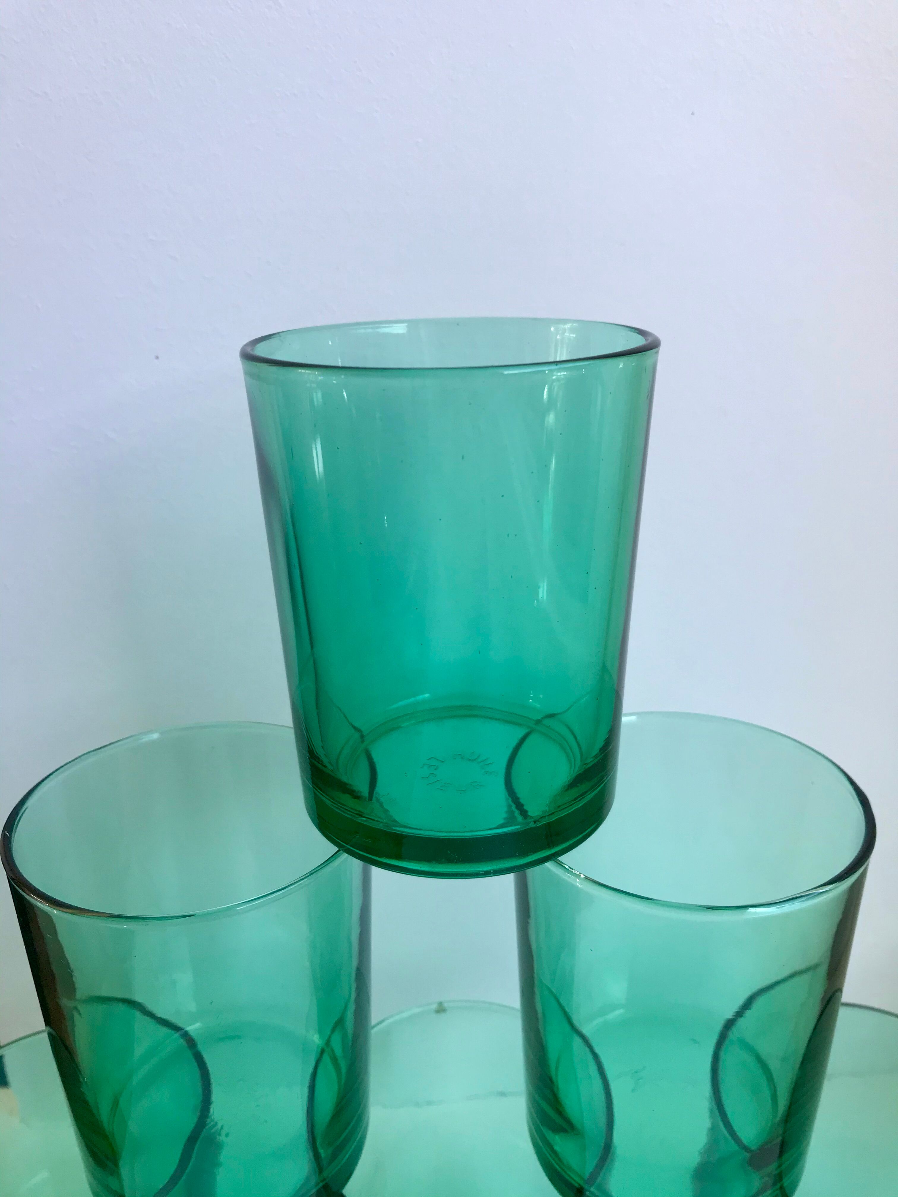 Lot de 6 verres à eau en verre vert anneées 70