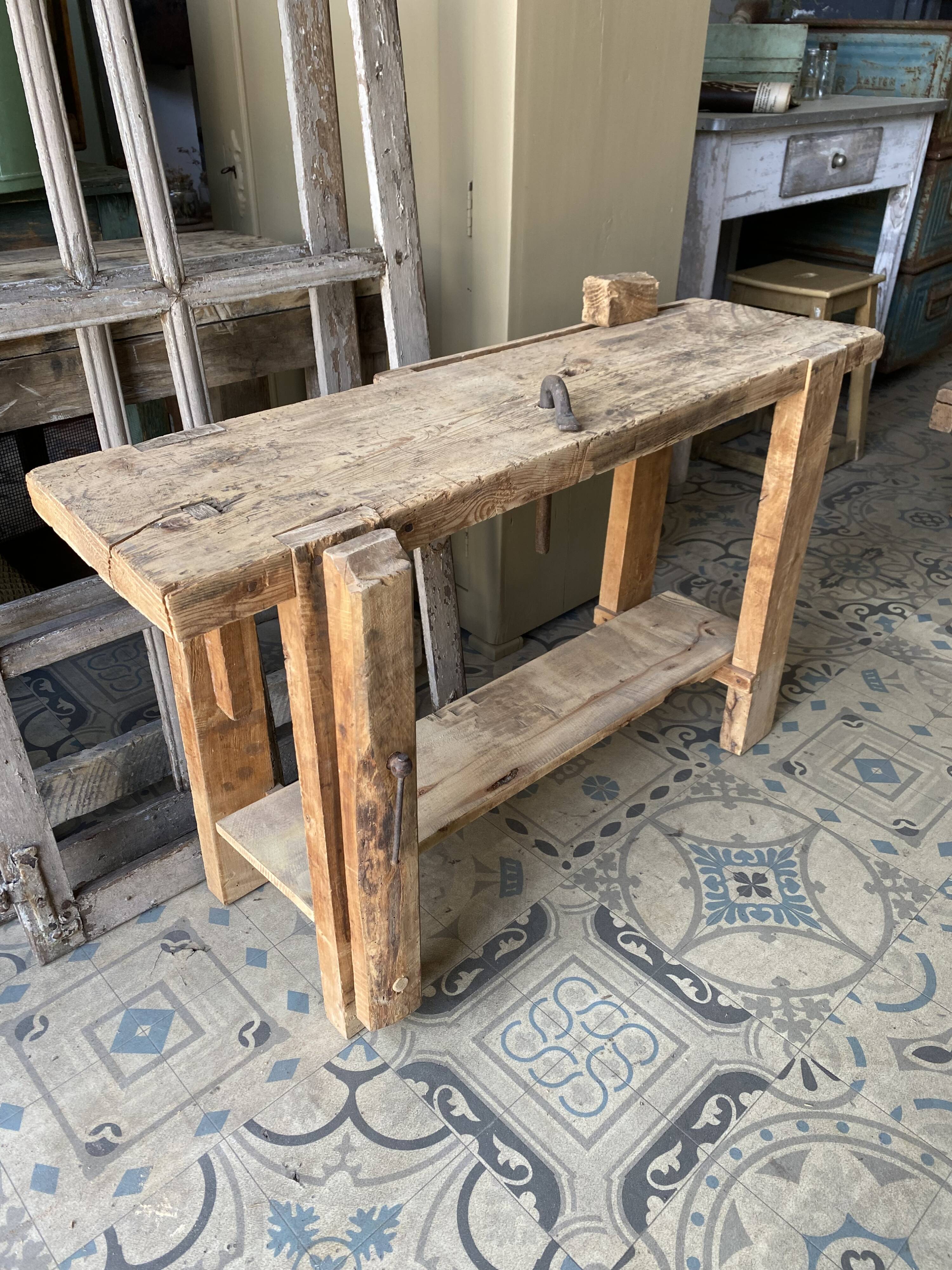 Carpenter's workbench