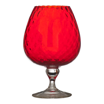 Vase rouge en verre soufflé vintage 1970