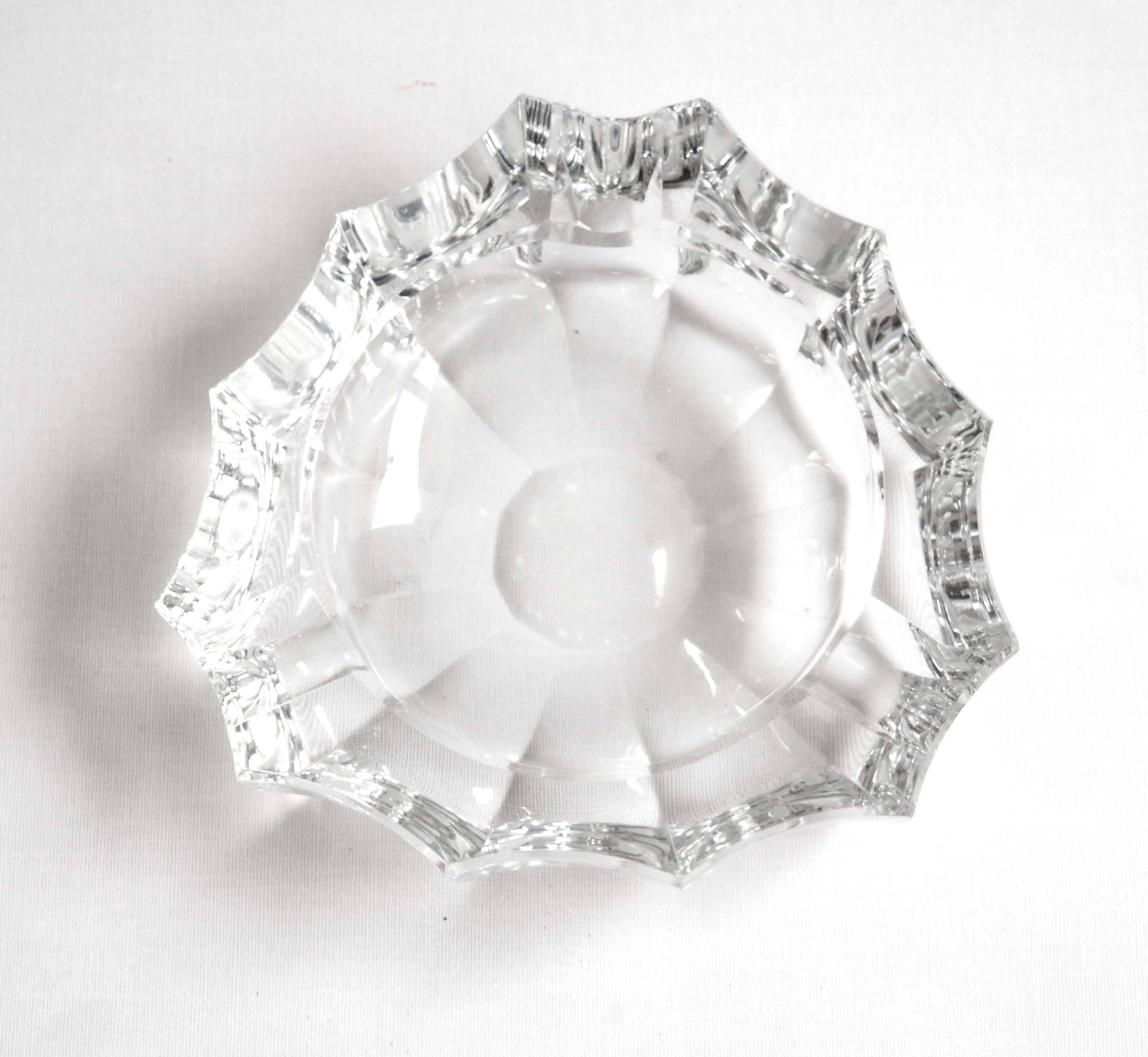 Cut triangle crystal ashtray