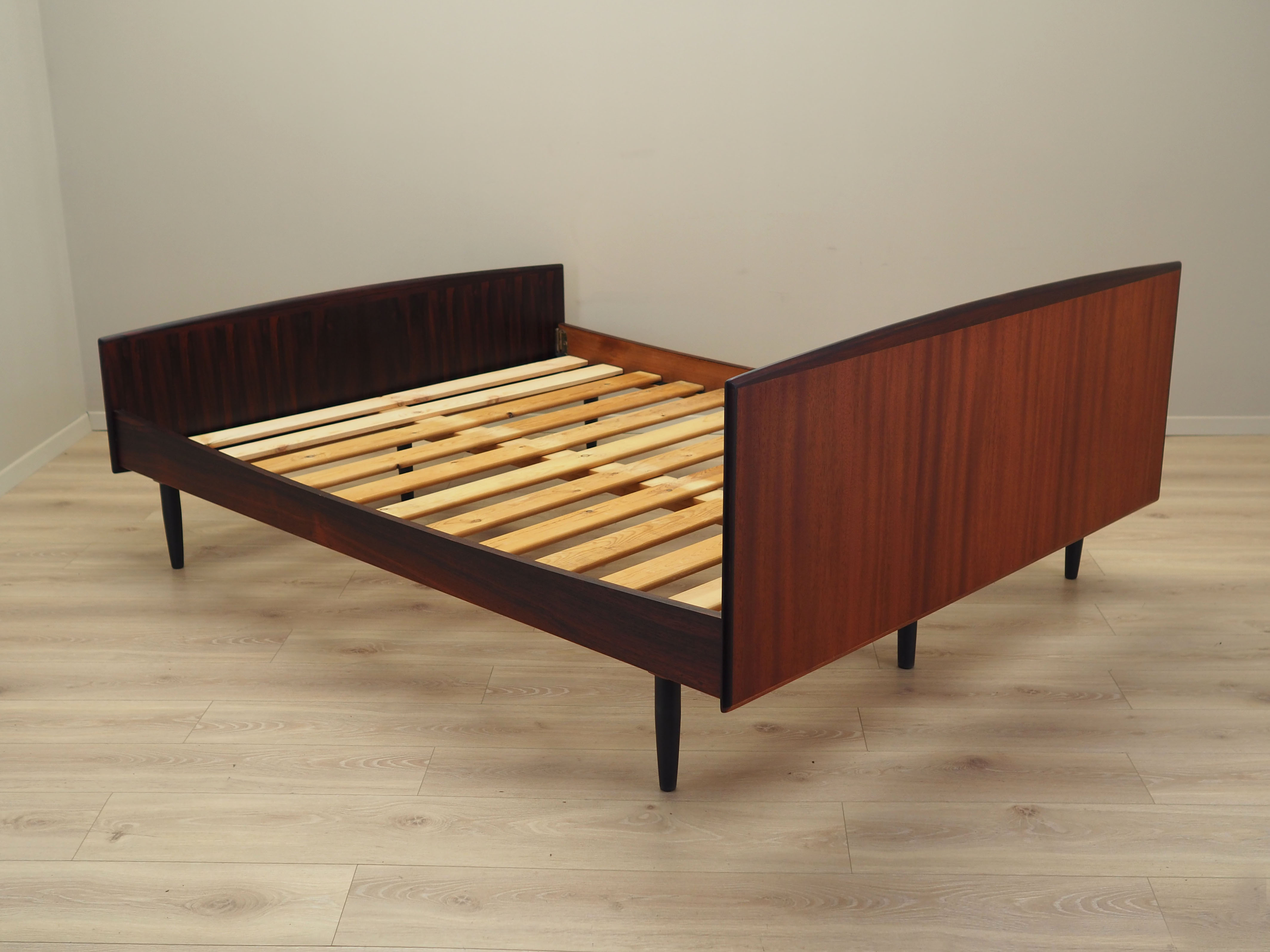 Rosewood bed, Danish design, 1970s, manufactured by Omann Jun