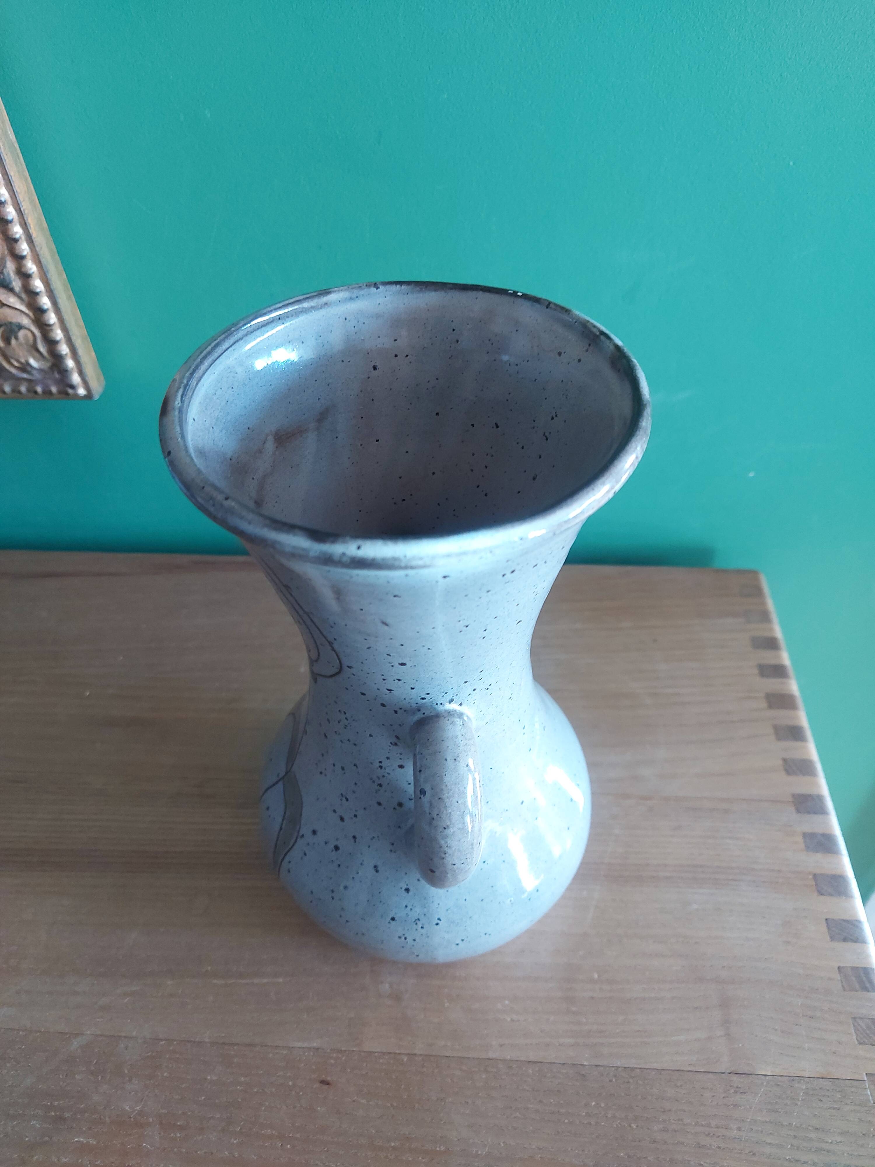 Ceramic vase the Dieulefit caves