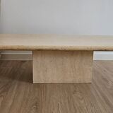Beige travertine coffee table in the style of Italian design, 120 x 60 cm.
